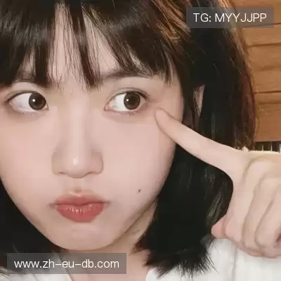劳麟非